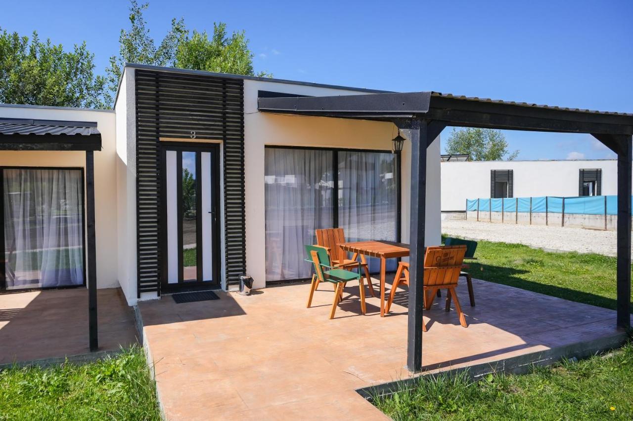 Bungalowuri Doi Cocosi Villa Horezu Esterno foto