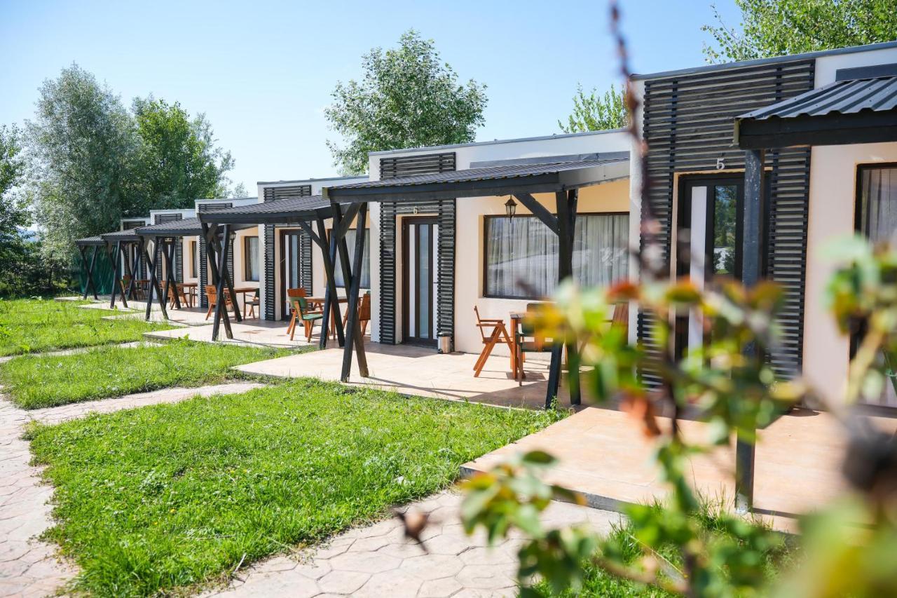 Bungalowuri Doi Cocosi Villa Horezu Esterno foto