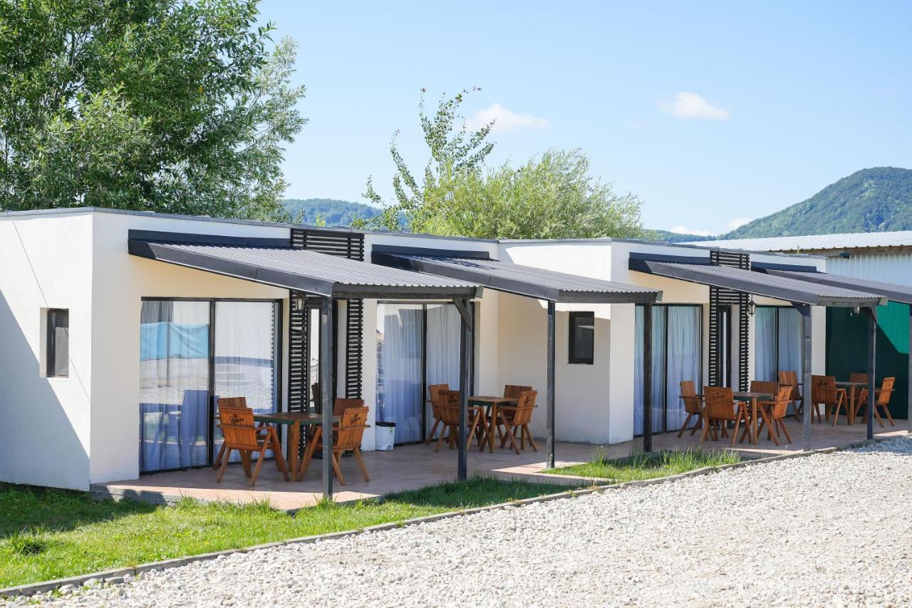 Bungalowuri Doi Cocosi Villa Horezu Esterno foto