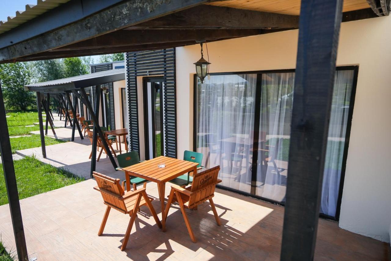 Bungalowuri Doi Cocosi Villa Horezu Esterno foto