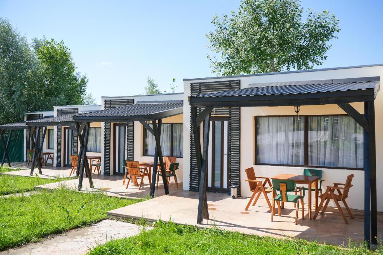 Bungalowuri Doi Cocosi Villa Horezu Esterno foto