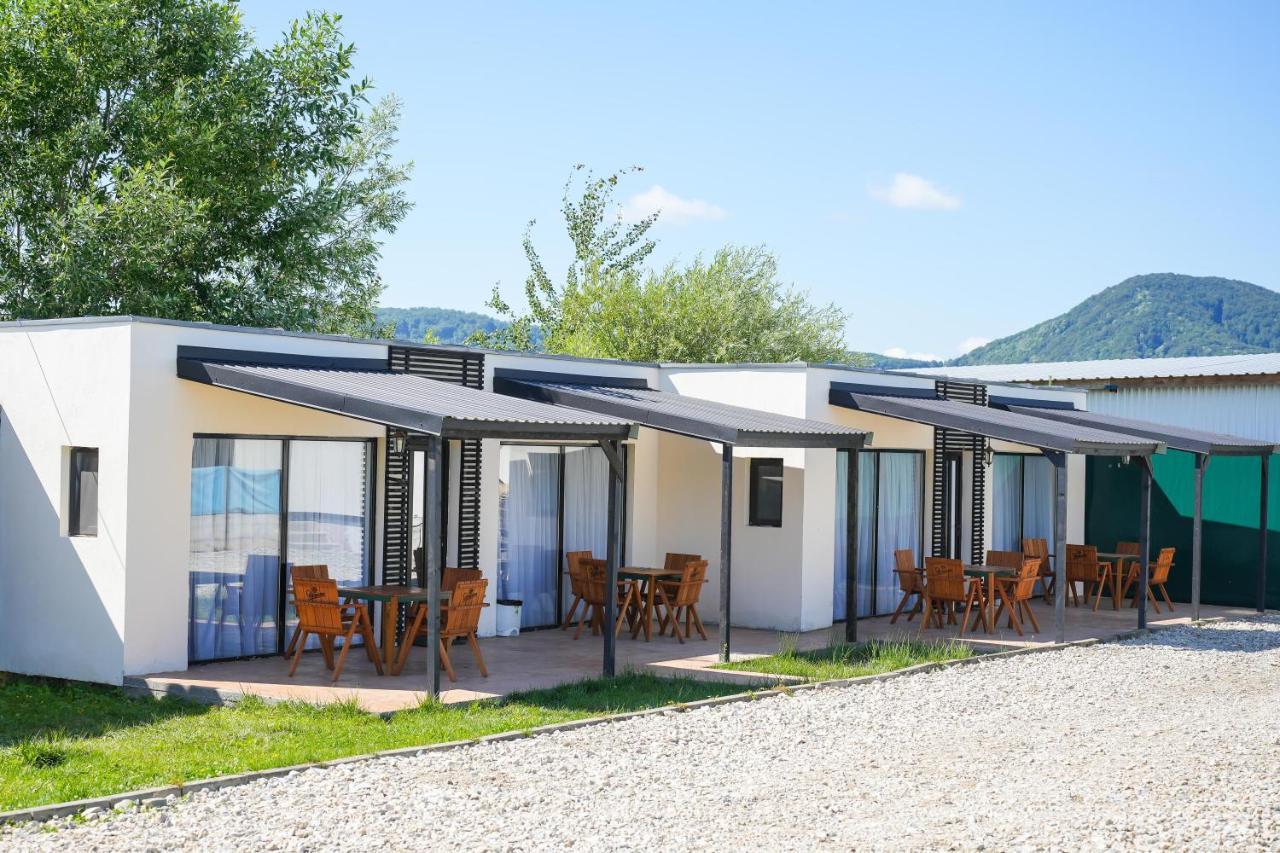 Bungalowuri Doi Cocosi Villa Horezu Esterno foto