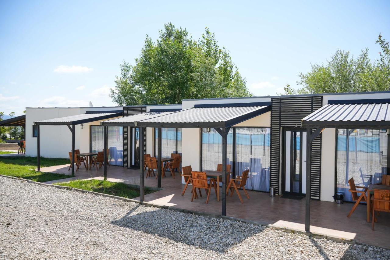 Bungalowuri Doi Cocosi Villa Horezu Esterno foto